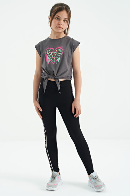 Dark Grey Heart Print Front Knot Detailed Comfortable Fit Girls' T-Shirt - 75114
