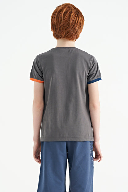 Dark Gray Cuffed Sleeve Detailed Print Standard Fit Boys' T-Shirt - 11156