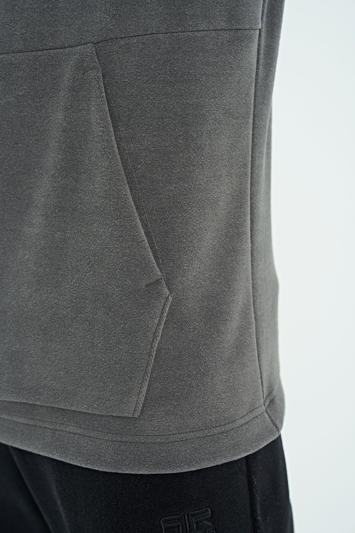 Dark Grey Men's Fleece Sweatshirt - 88301
