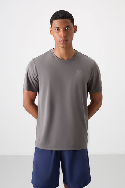 Dark Grey O Collar Standard Fit Logo Pattern Active Sports Men's T-Shirt - 88255