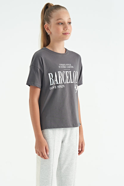 Dark Gray O Collar Printed Drop Shoulder Oversize Girl's T-Shirt - 75115