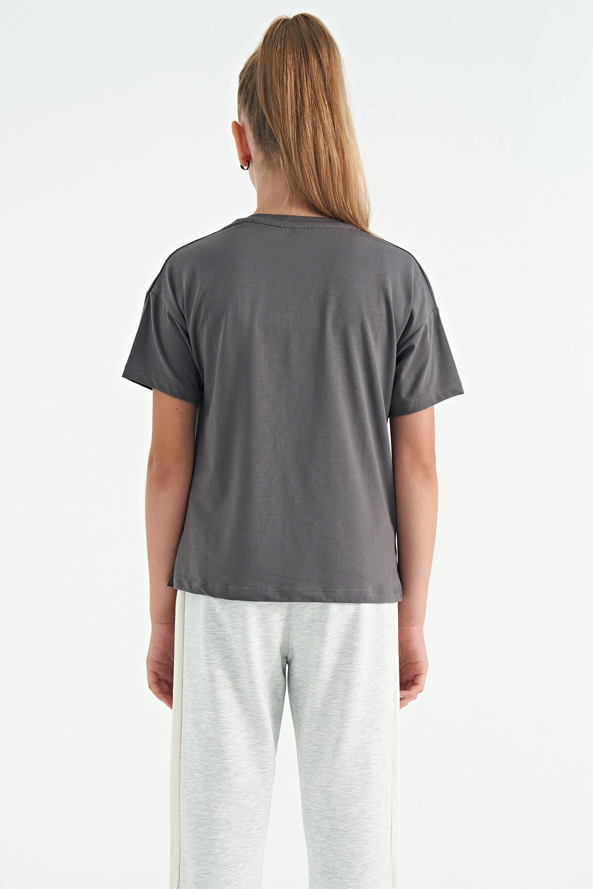 Dark Gray O Collar Printed Drop Shoulder Oversize Girl's T-Shirt - 75115