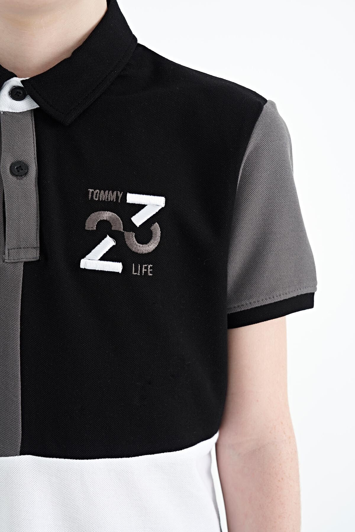 Dark Grey Color Block Embroidered Detailed Standard Fit Polo Collar Boys T-Shirt - 11108