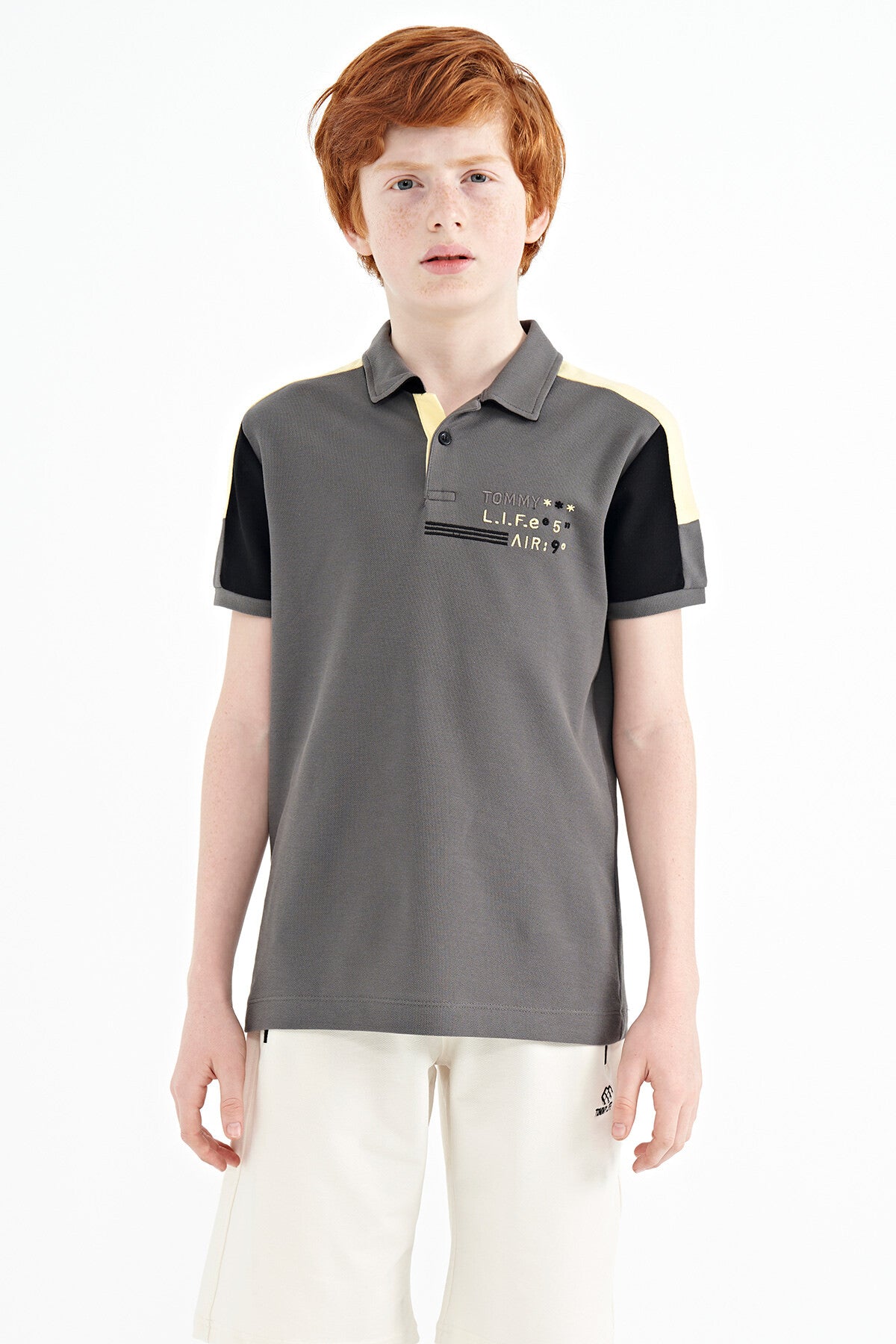 Dark Gray Color Blocked Shoulder Trim Detailed Standard Fit Boys T-Shirt - 11155