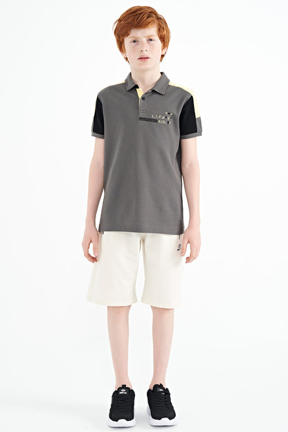 Dark Gray Color Blocked Shoulder Trim Detailed Standard Fit Boys T-Shirt - 11155