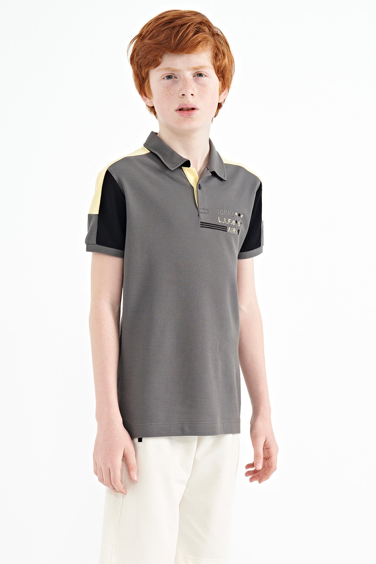 Dark Gray Color Blocked Shoulder Trim Detailed Standard Fit Boys T-Shirt - 11155