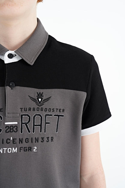 Dark Gray Color Block Letter Embroidery Standard Fit Polo Collar Boys T-Shirt - 11087