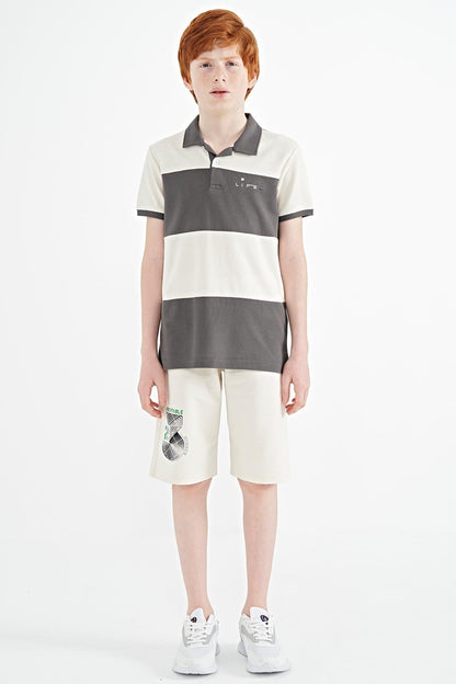 Dark Grey Color Block Letter Embroidered Standard Fit Polo Collar Boys' T-Shirt - 11095