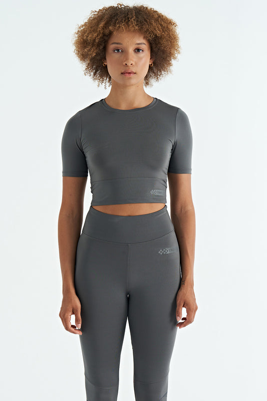 Dark Grey Backless Standard Fit O Collar Women's Crop T-Shirt - 97265