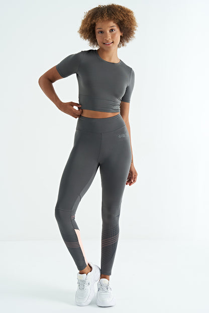 Dark Grey Backless Standard Fit O Collar Women's Crop T-Shirt - 97265