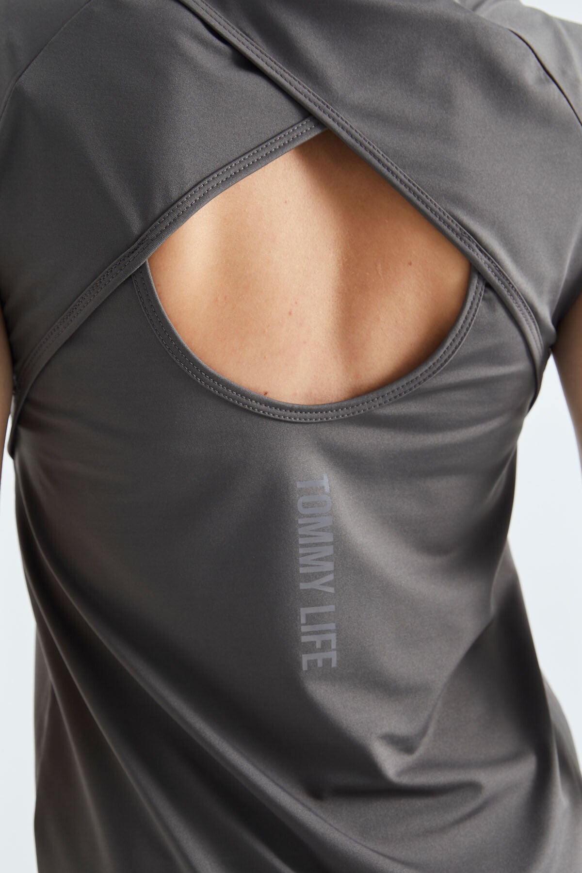 Dark Gray Short Sleeve Standard Fit O-Neck Women's T-Shirt with Back Window - 97101