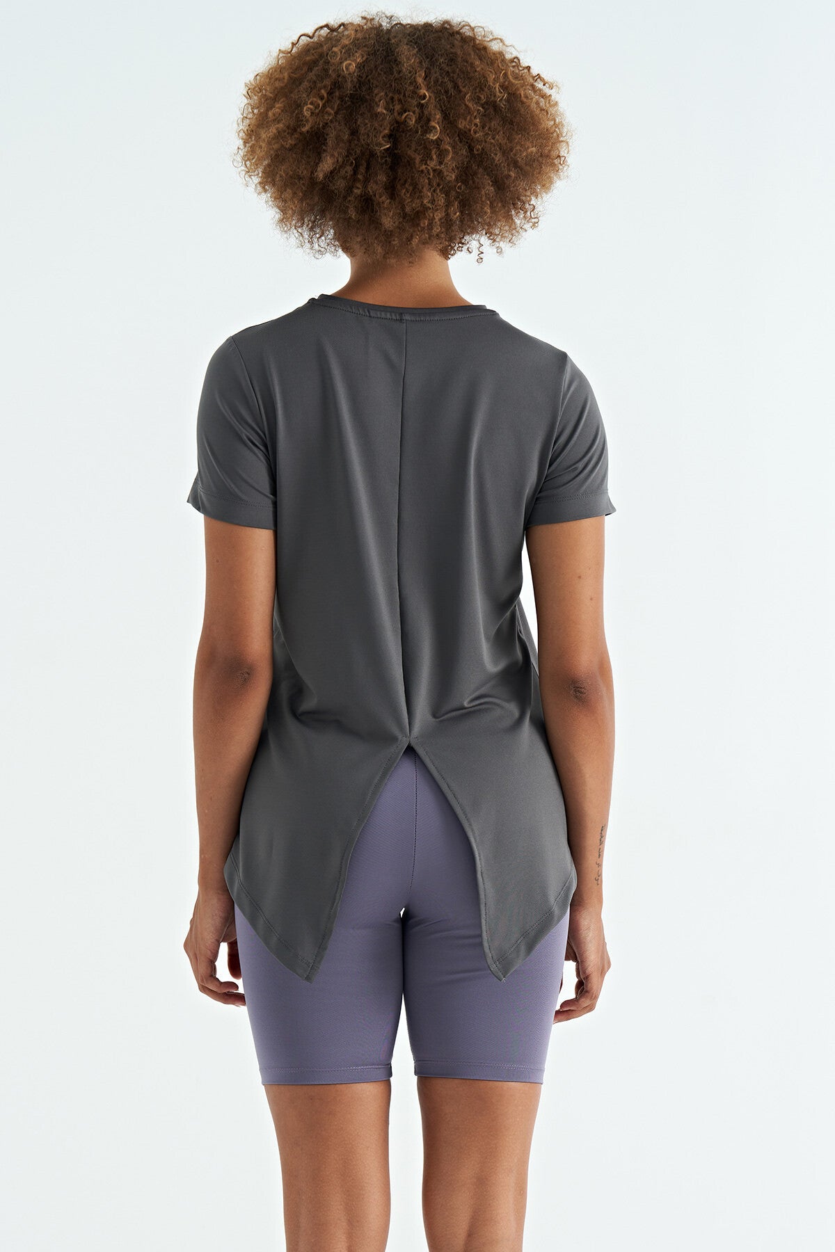 Dark Grey Back Slit Detailed O Collar Short Sleeve Standard Fit Women's T-Shirt - 97267