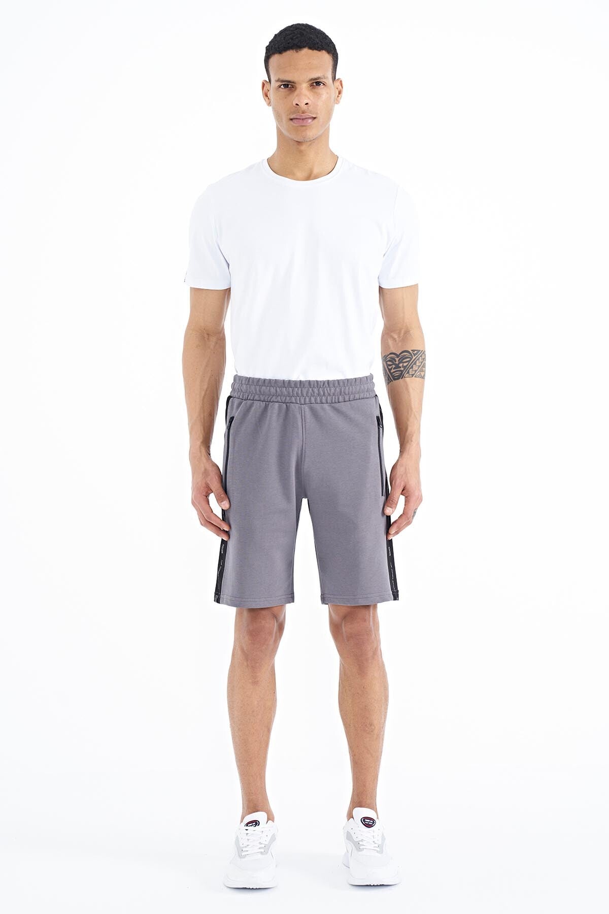 Alfred Grey Standard Fit Men's Shorts - 81244