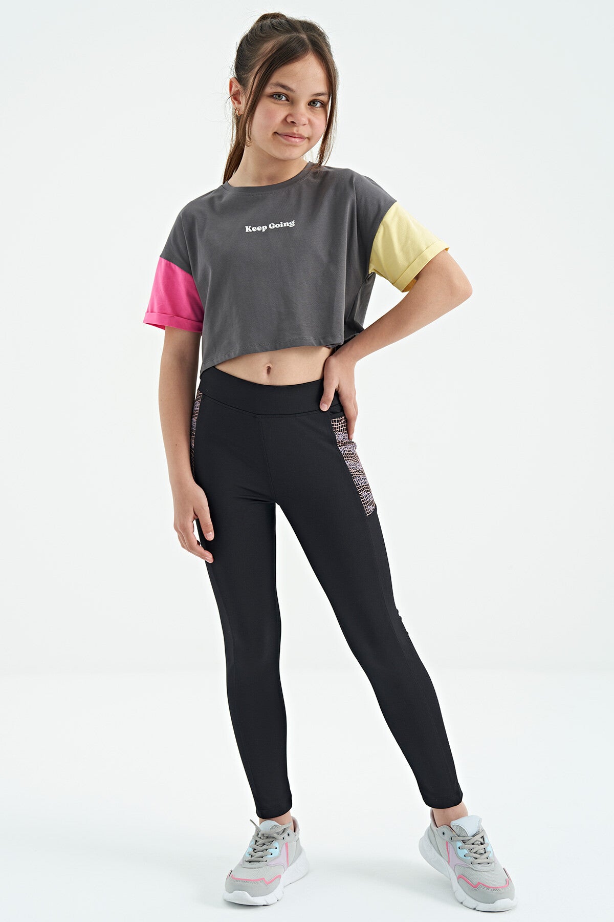 Dark Gray Print O Collar Low Shoulder Oversize Girl's T-Shirt - 75130