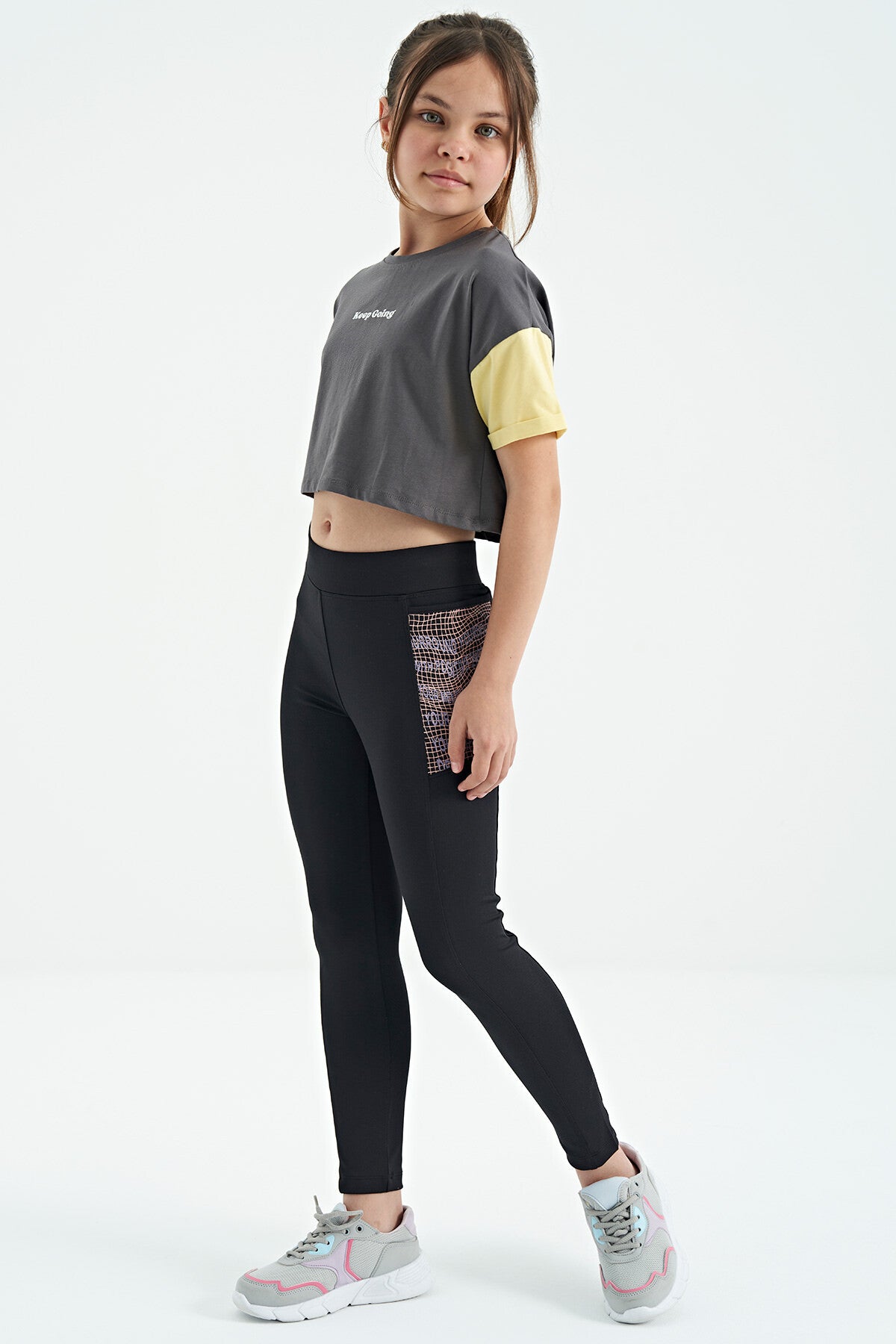 Dark Gray Print O Collar Low Shoulder Oversize Girl's T-Shirt - 75130