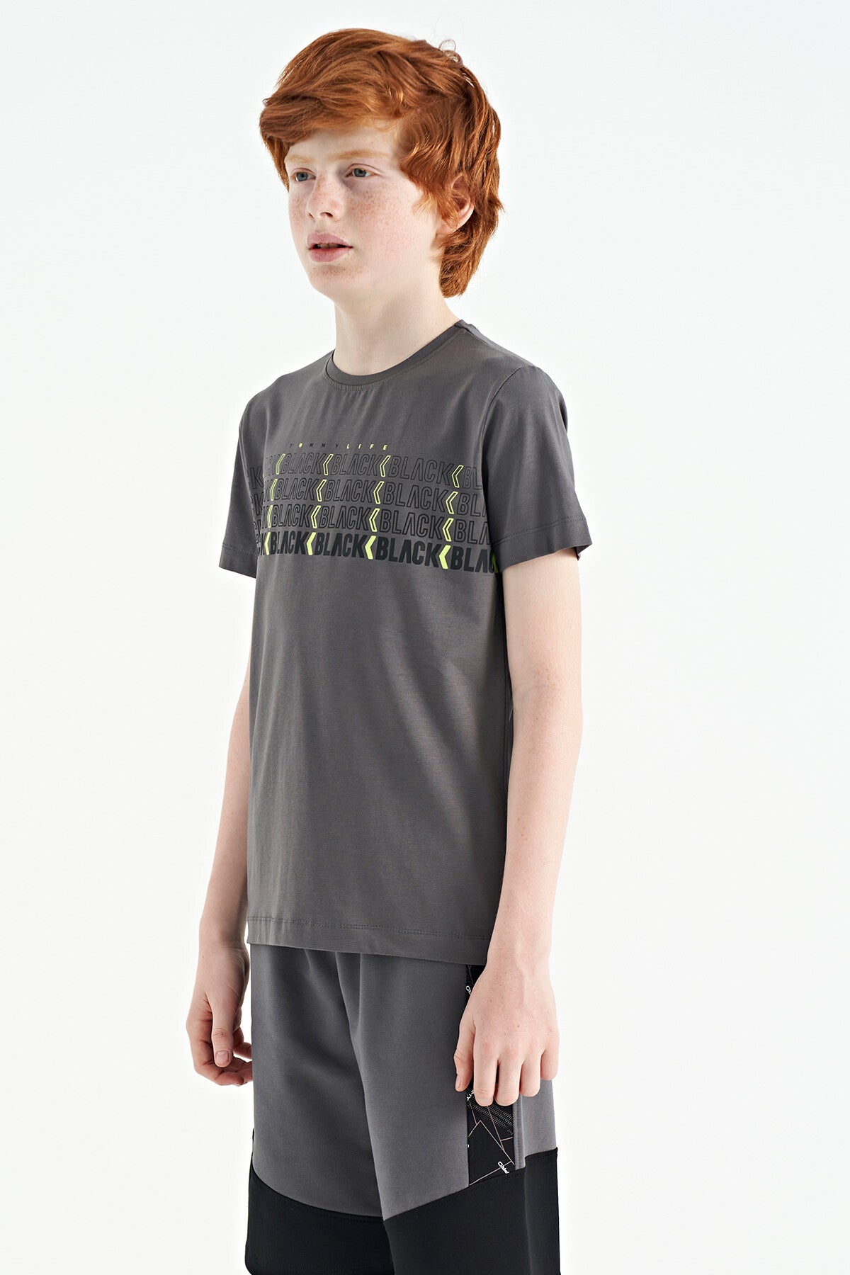Dark Gray Print O Collar Standard Fit Boys T-Shirt - 11149