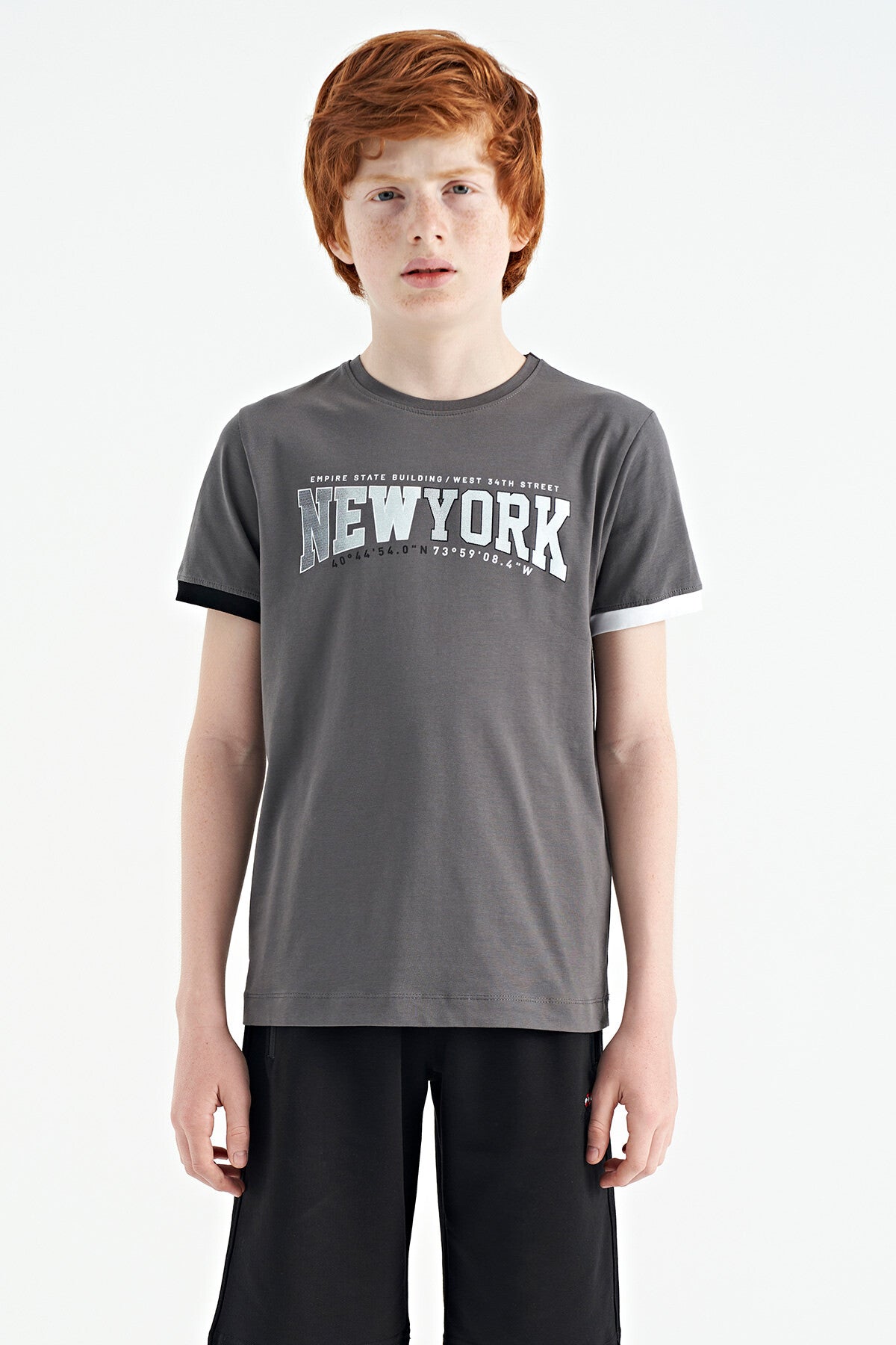 Dark Grey Print Standard Fit O Neck Boy's T-Shirt - 11105