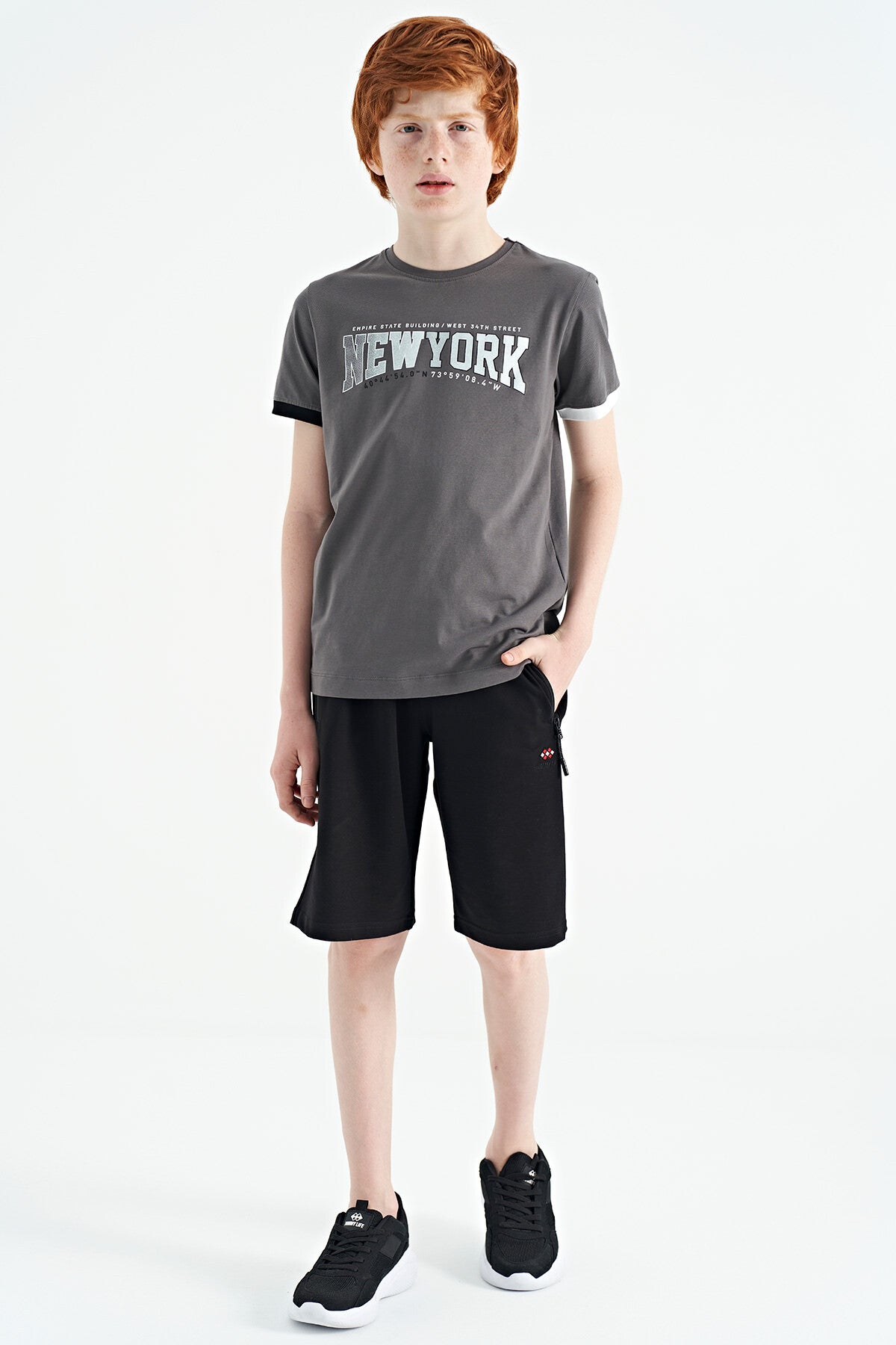 Dark Grey Print Standard Fit O Neck Boy's T-Shirt - 11105