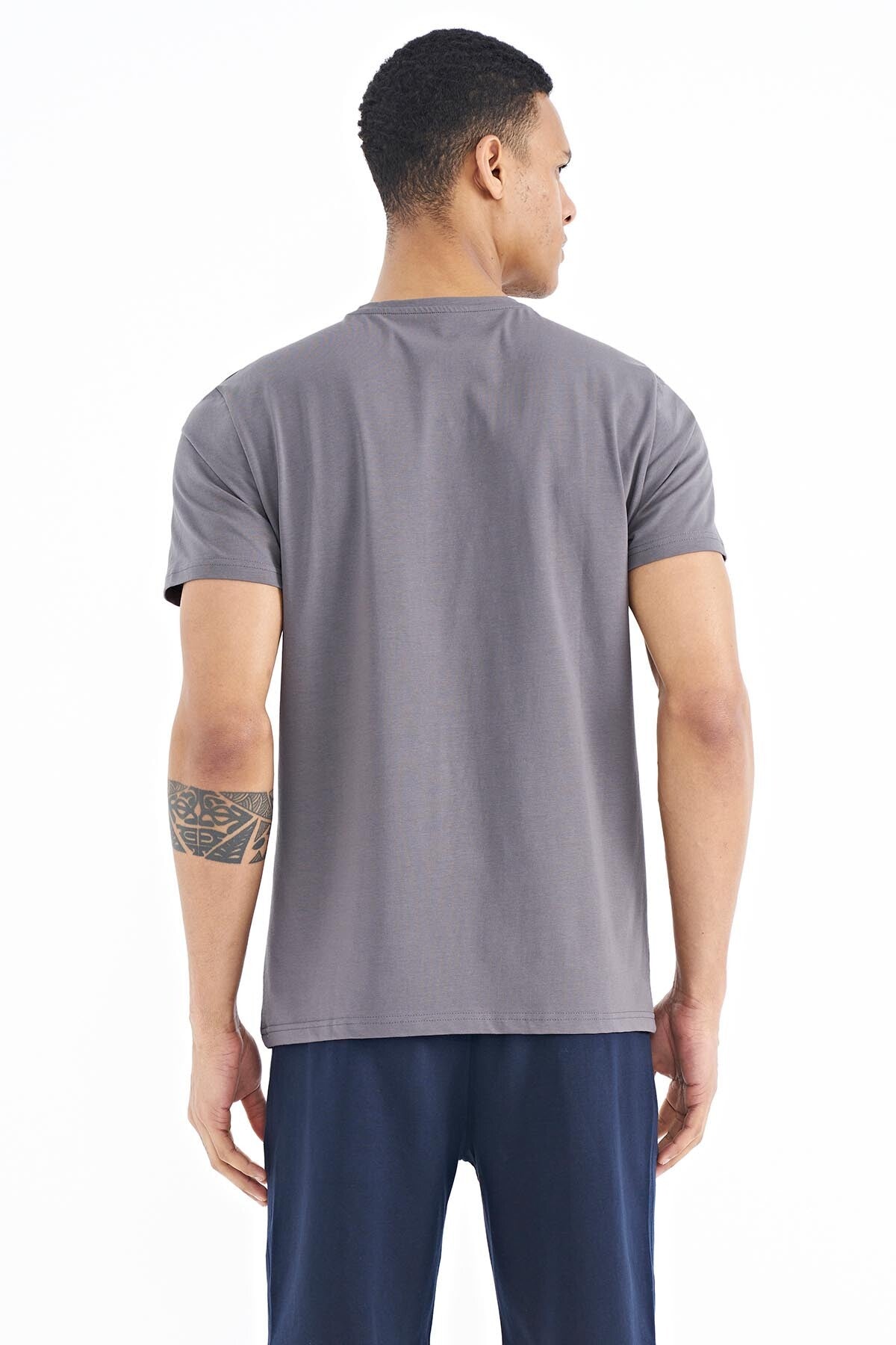 Oscar Dark Grey Standard Fit Men's T-Shirt - 88226