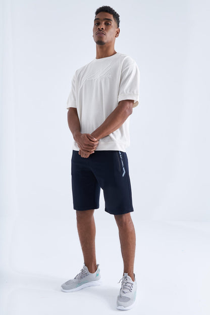Pocket - White Zippered Pocket Detailed Standard Fit Men's Shorts - 81141