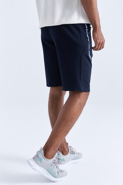 Pocket - White Zippered Pocket Detailed Standard Fit Men's Shorts - 81141