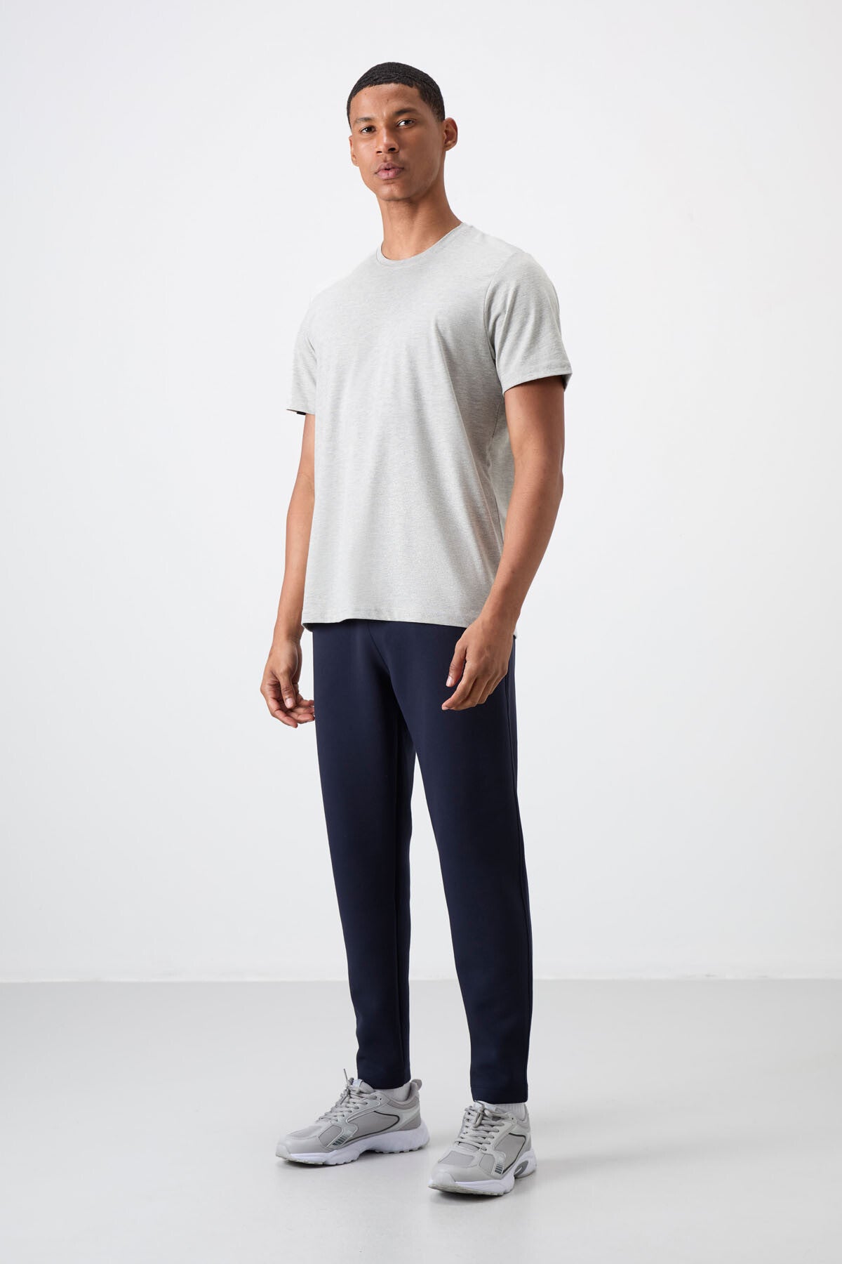 Barnes Navy Blue Men's Tracksuit Bottom - 84951
