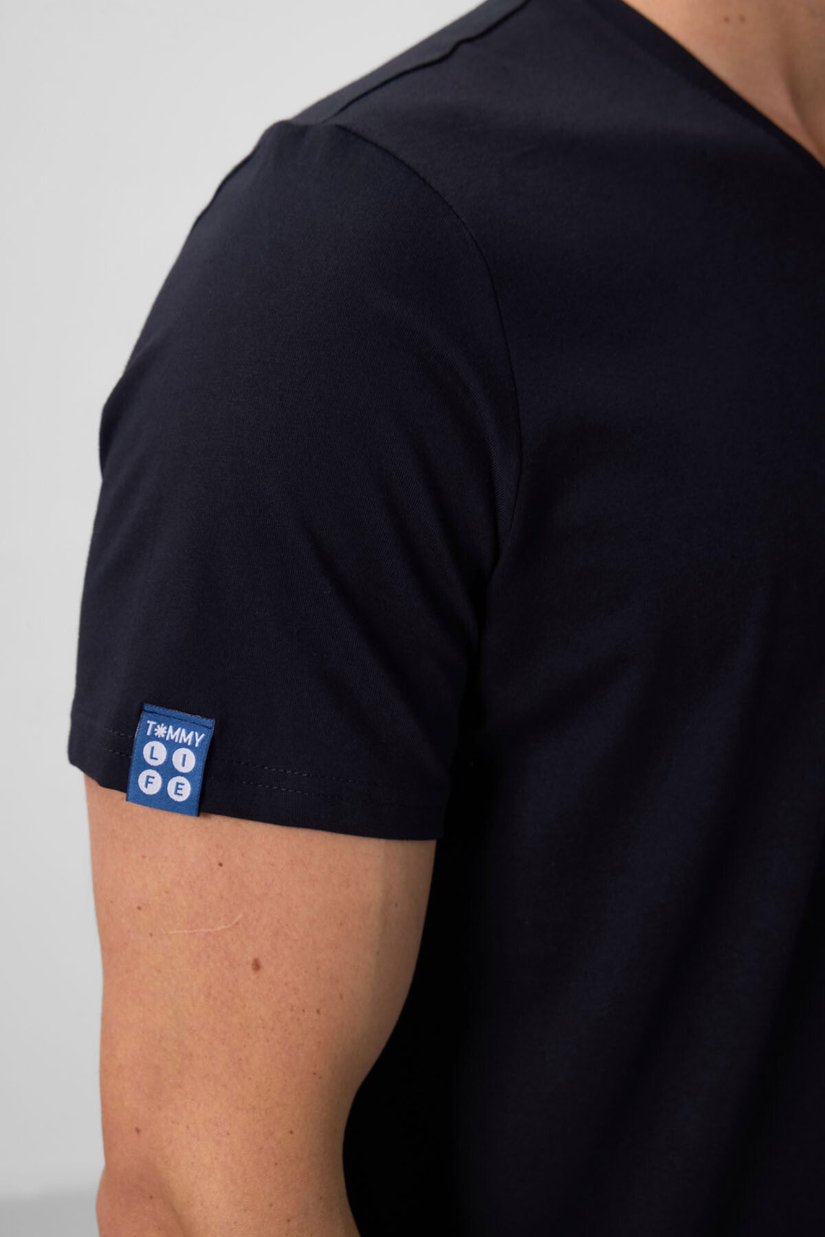 Navy Blue Basic Short Sleeve Regular Fit V-Neck Men's T-Shirt - 87912