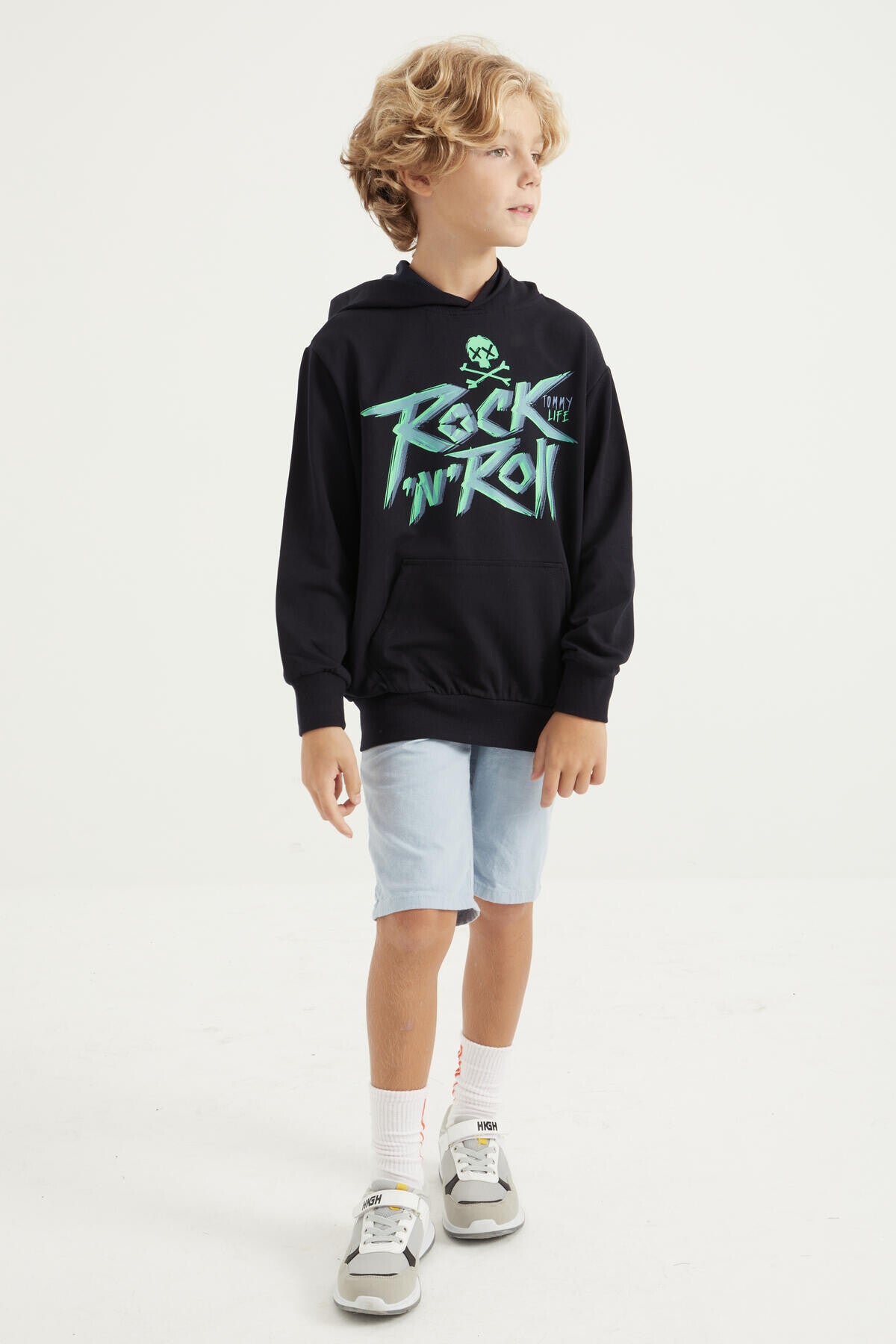 Navy Blue Printed Kangaroo Pocket Hooded Standard Fit Boys' Sweatshirt - 11002