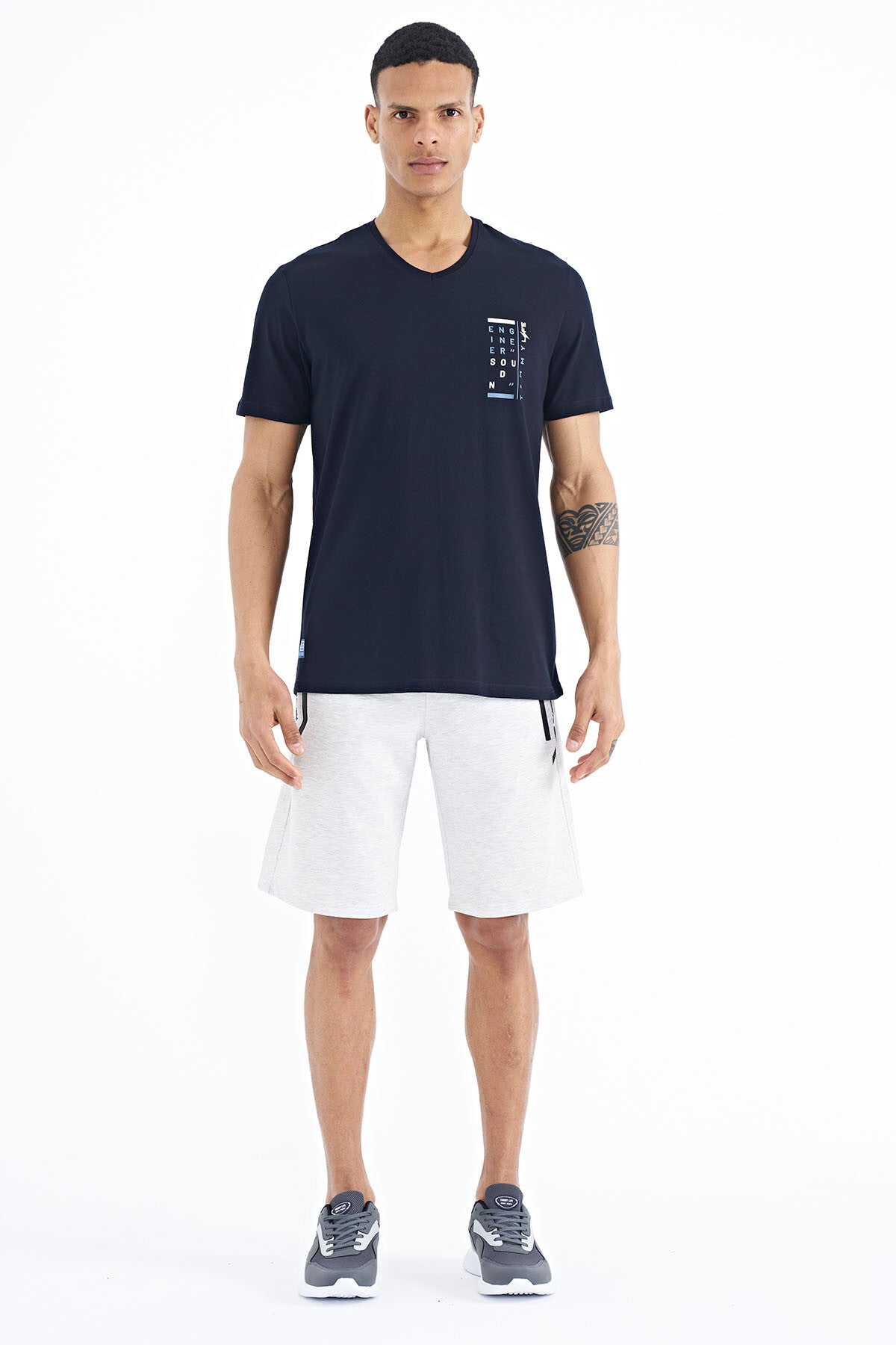 Navy Blue Printed Detailed V Neck Standard Fit Men's T-Shirt - 88186