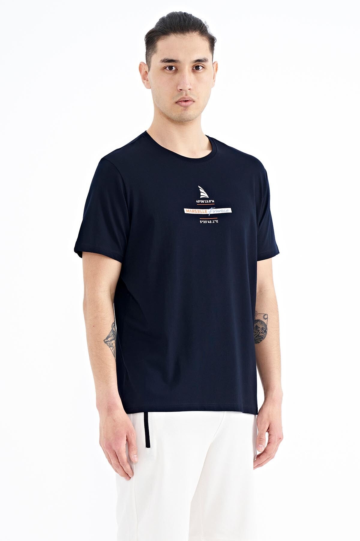 Navy Blue Printed O Collar Standard Fit Men's T-shirt - 88212