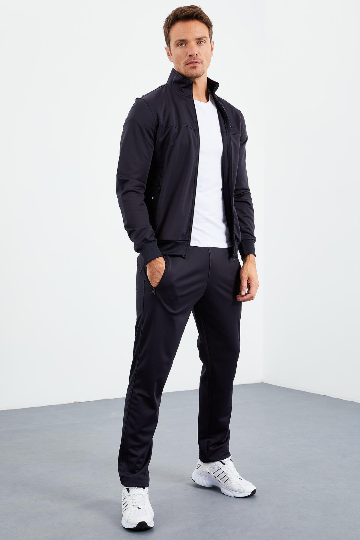 Navy Blue High Neck Zippered Standard Fit Classic Hem Men's Tracksuit Set - 85162
