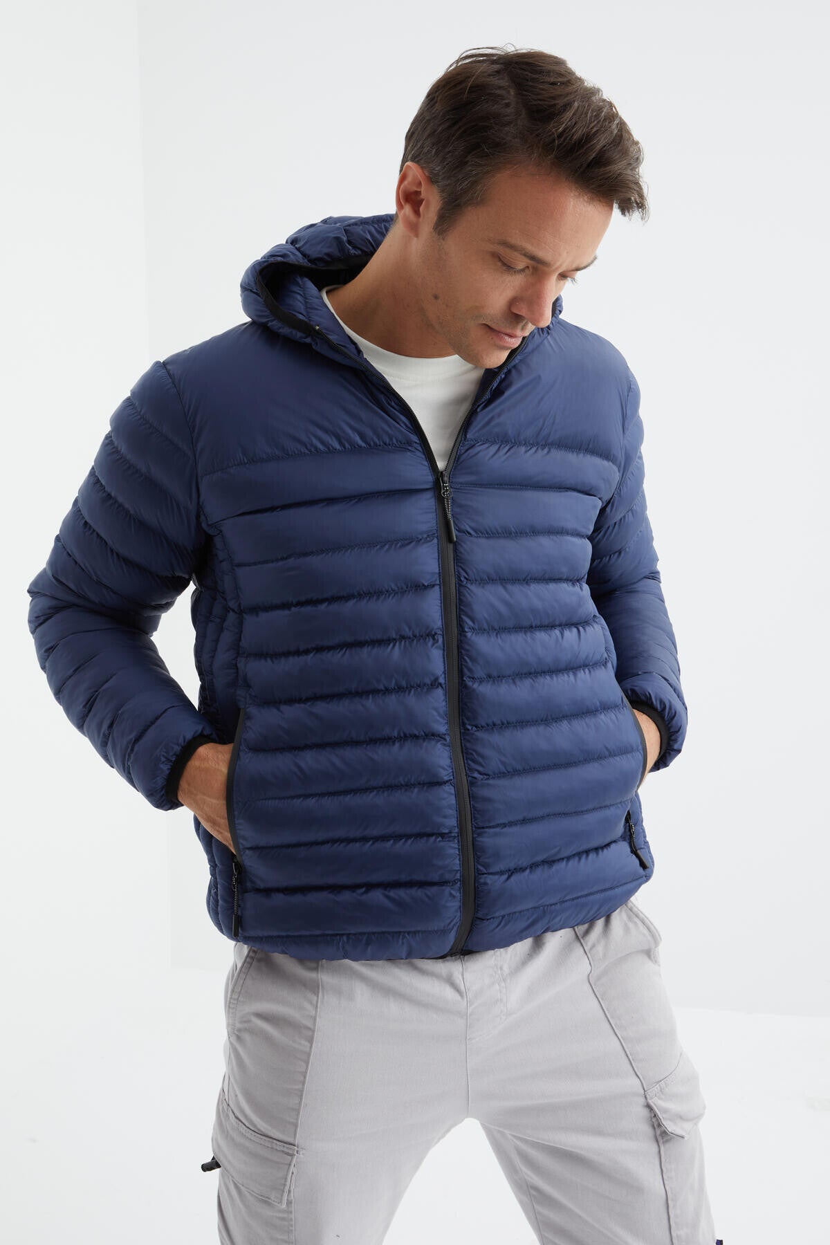 Navy Blue Zippered Standard Fit Cold-Resistant Men's Inflatable Jacket - 88167