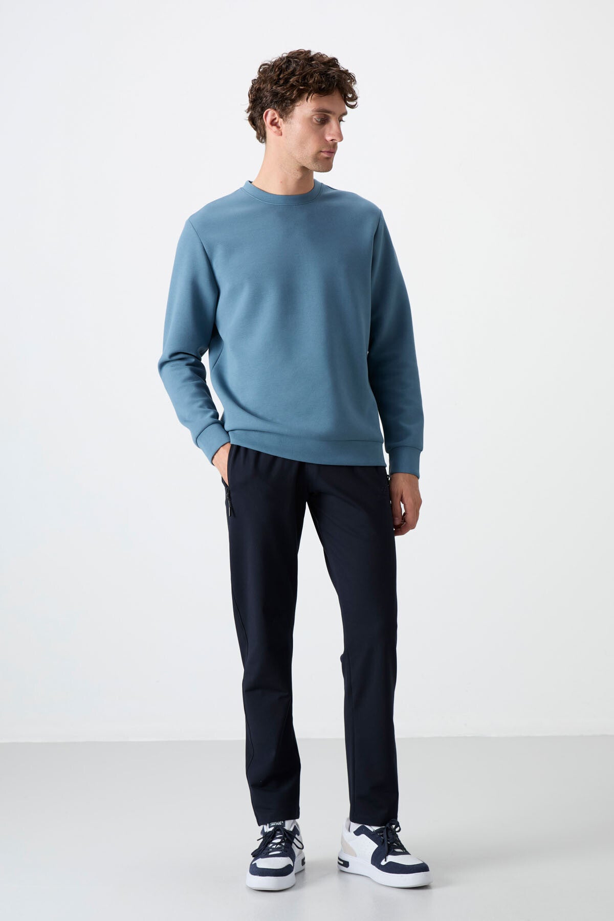 Navy Blue Zippered Three-Pocket Slim Fit Classic Cuffed Men's Tracksuit Bottom - 84671