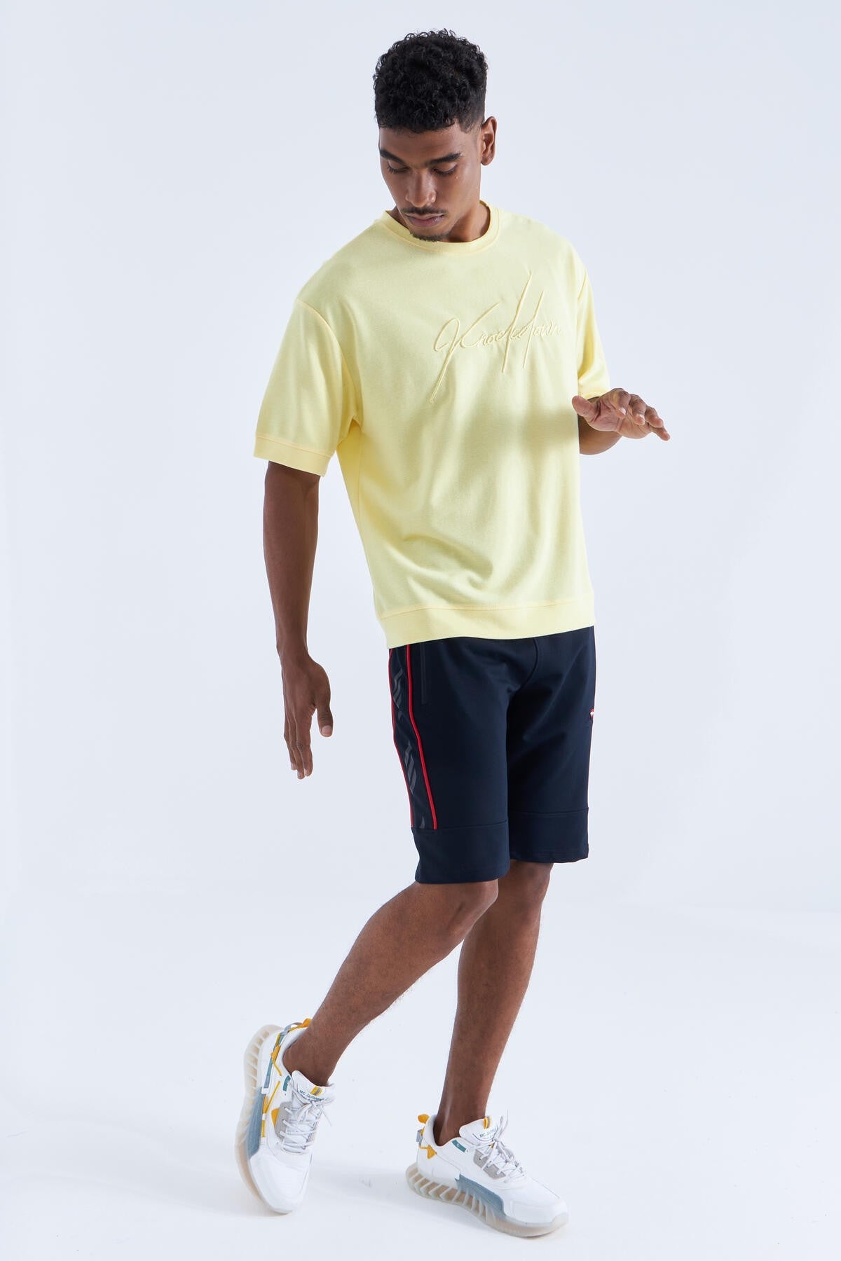Navy - Red Side Striped Standard Fit Men's Shorts - 81148