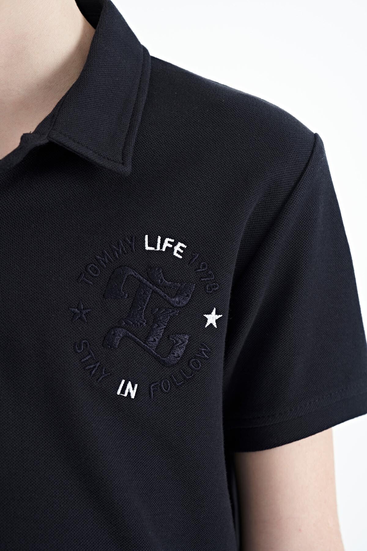 Navy Blue Embroidered Chest Detailed Standard Cut Polo Collar Boys' T-Shirt - 11086