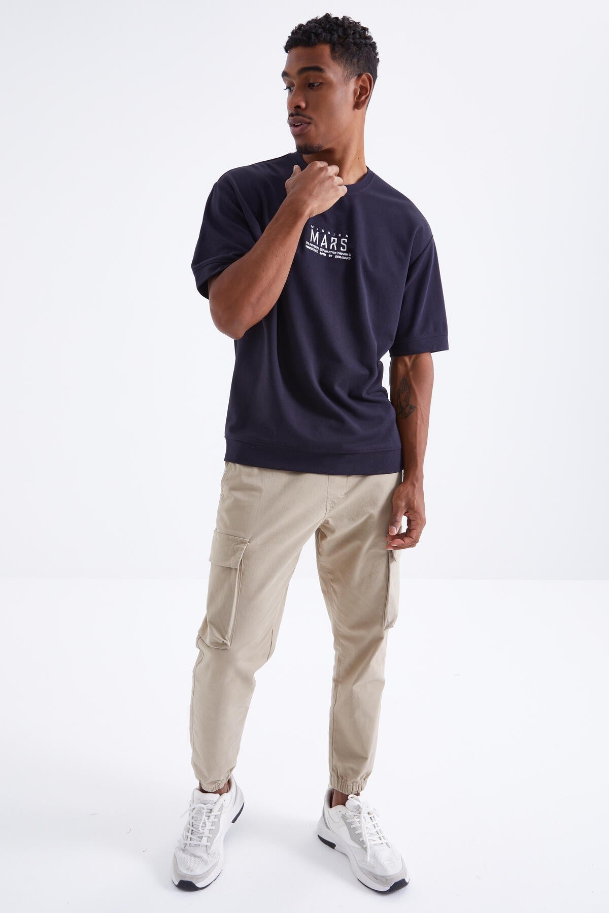Navy Blue Mars Lettering Embroidered O Collar Men's Oversize T-Shirt - 88104