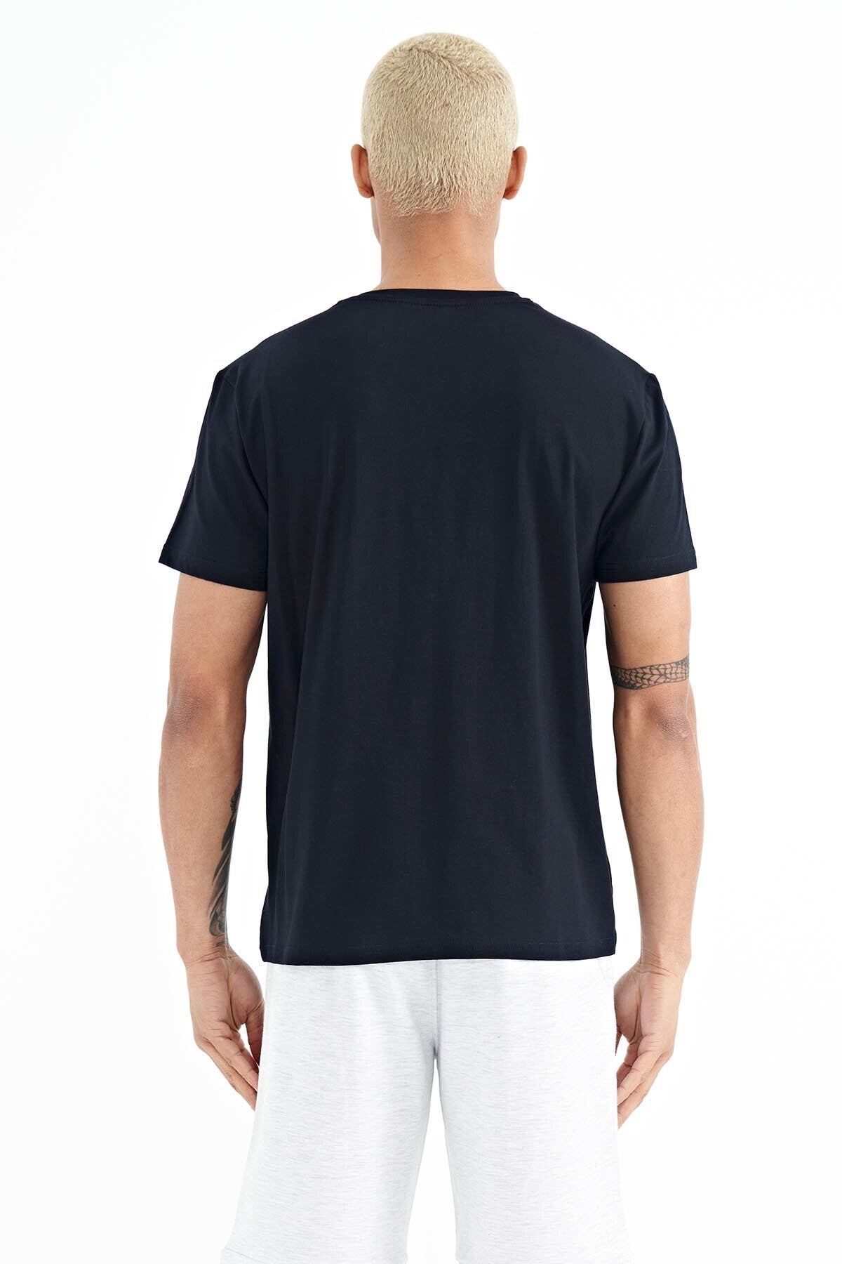 Bert Navy Blue Standard Fit Men's T-Shirt - 88210