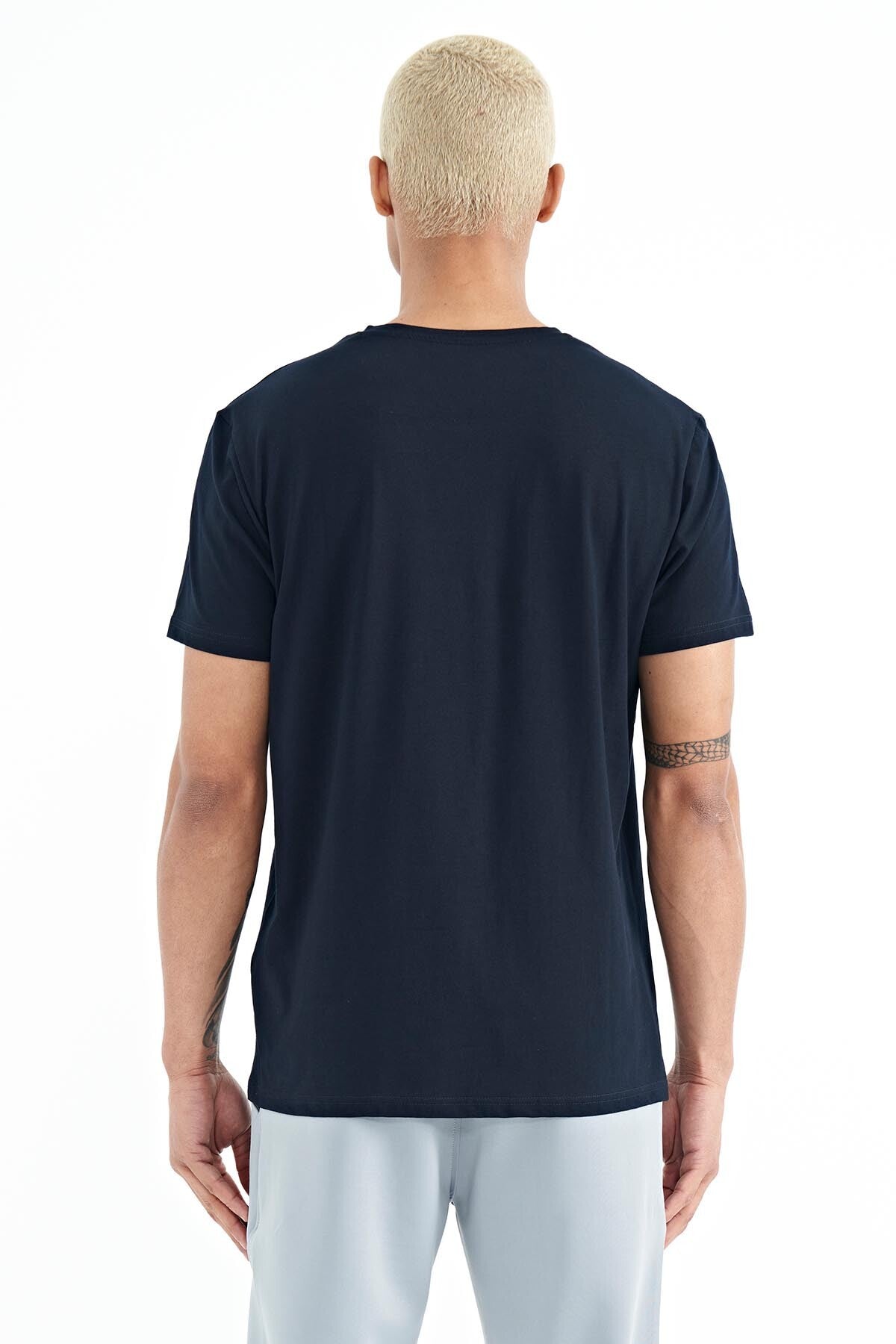 Louis Navy Blue Standard Fit Men's T-Shirt - 88202