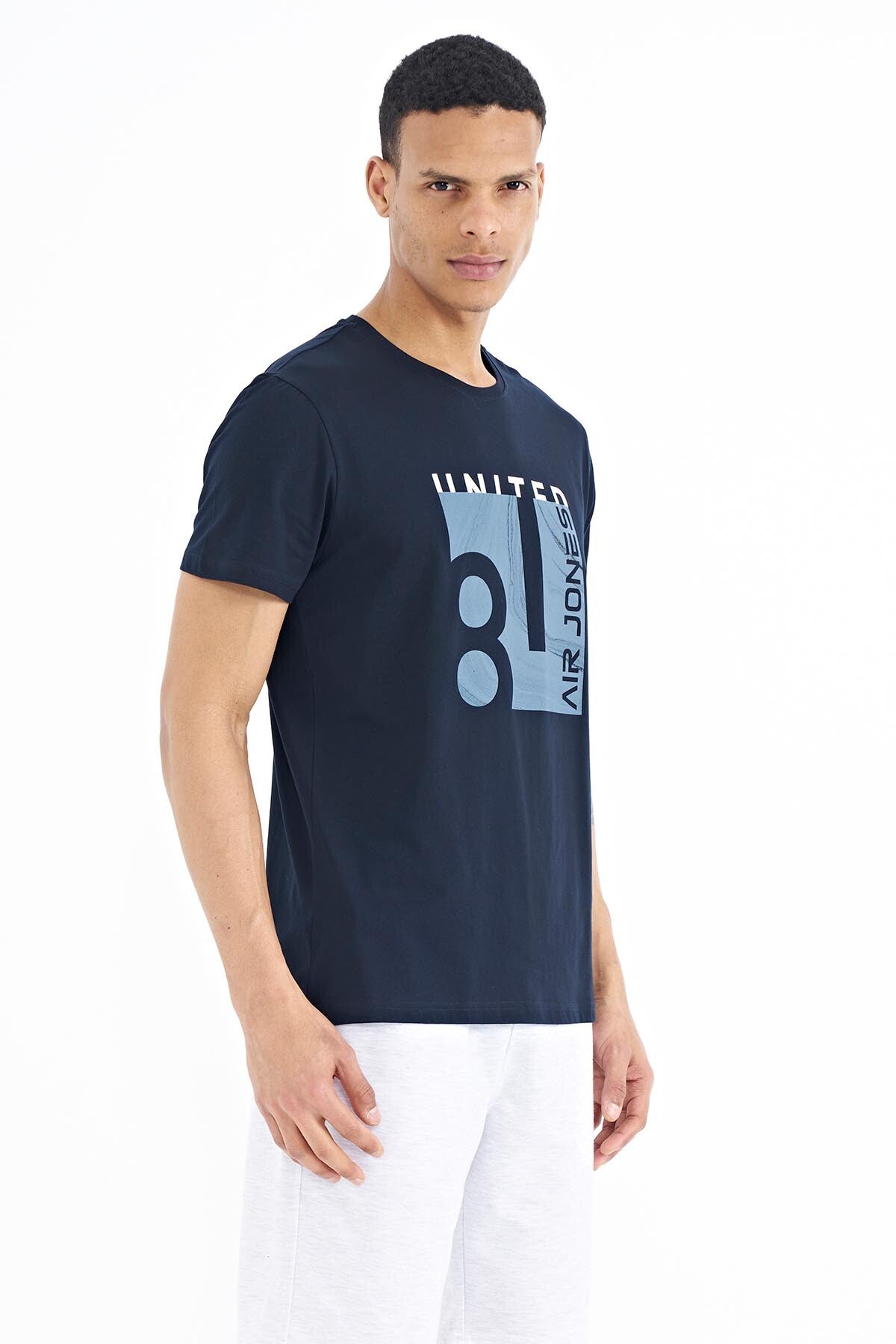 George Lacivert Standard Fit Men's T-Shirt - 88220