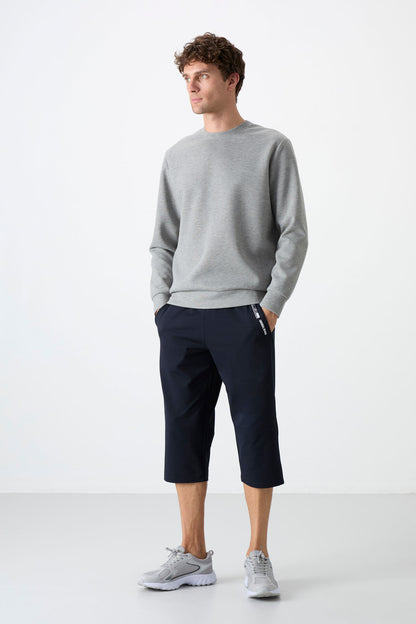 Navy Blue Front Pocket Detailed Standard Fit Classic Hem Men's Capri - 83092