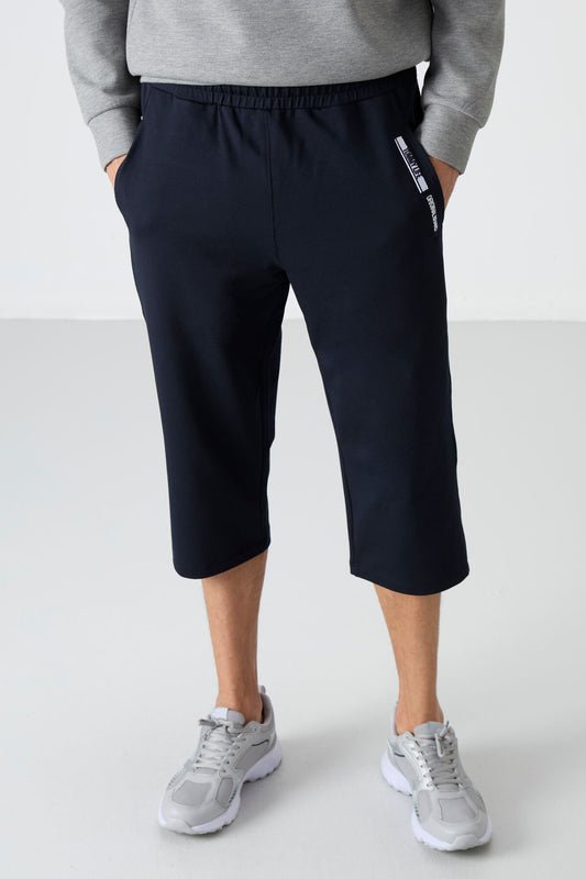 Navy Blue Front Pocket Detailed Standard Fit Classic Hem Men's Capri - 83092