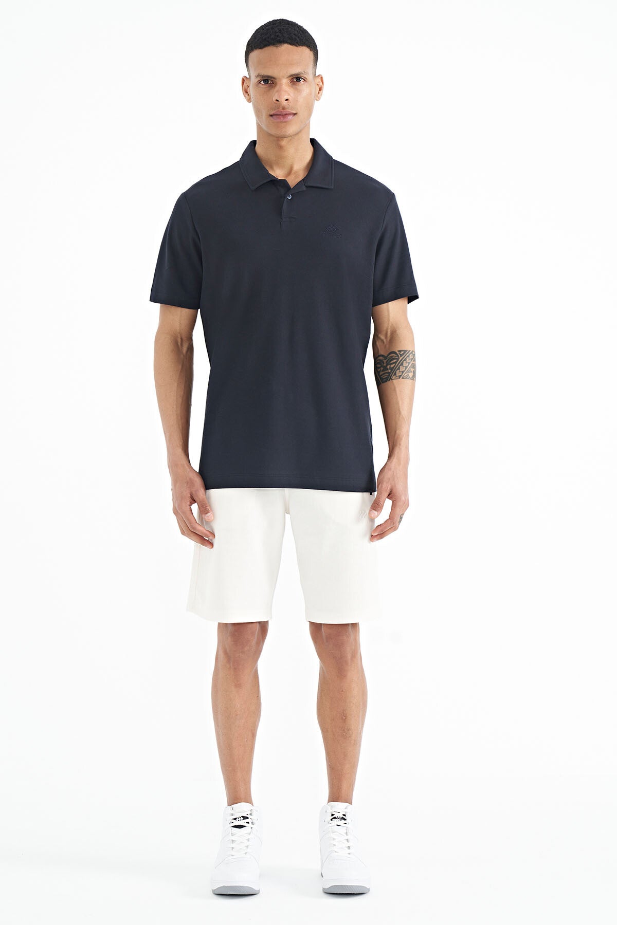 Navy Blue Polo Collar Embroidered Logo Standard Fit Men's T-shirt - 88237
