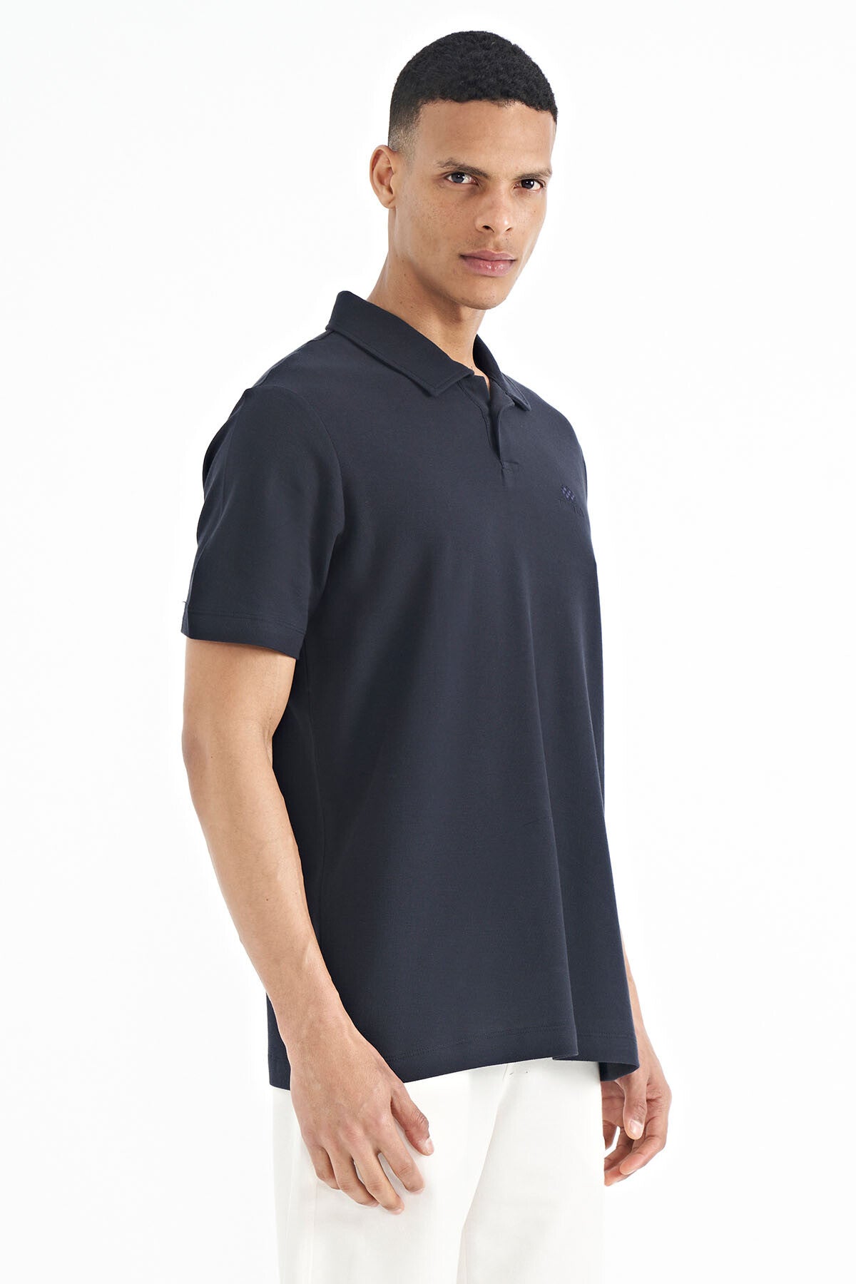 Navy Blue Polo Collar Embroidered Logo Standard Fit Men's T-shirt - 88237