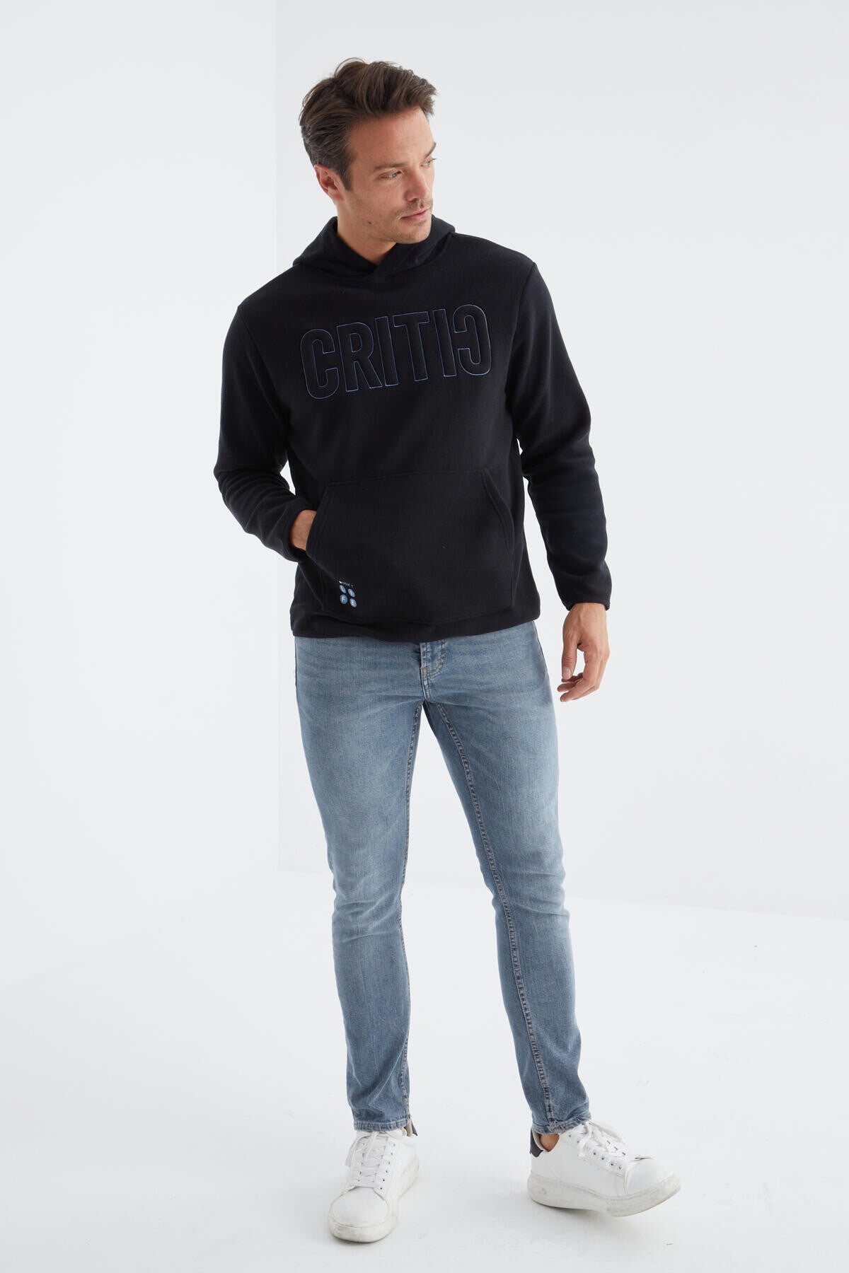 Navy Blue Embroidered Kangaroo Pocket Hooded Regular Fit Men's Fleece Sweatshirt - 88156
