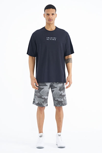 Navy Blue Embroidered Oversize O Collar Men's T-Shirt - 88178