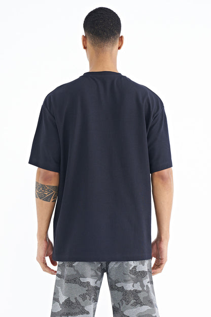 Navy Blue Embroidered Oversize O Collar Men's T-Shirt - 88178
