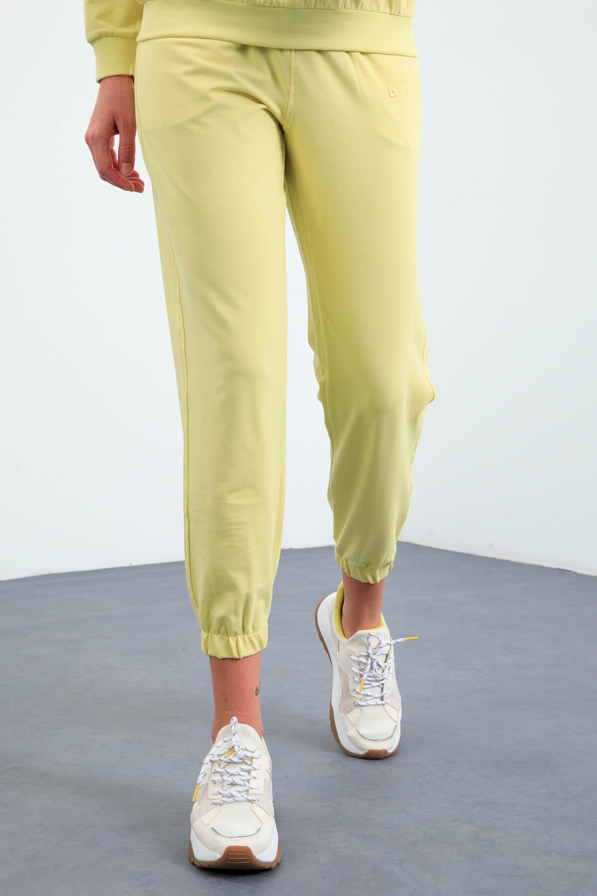 Lemon Basic Cotton O-Neck Oversize Elastic Cuffed Women's Tracksuit Set - 95287