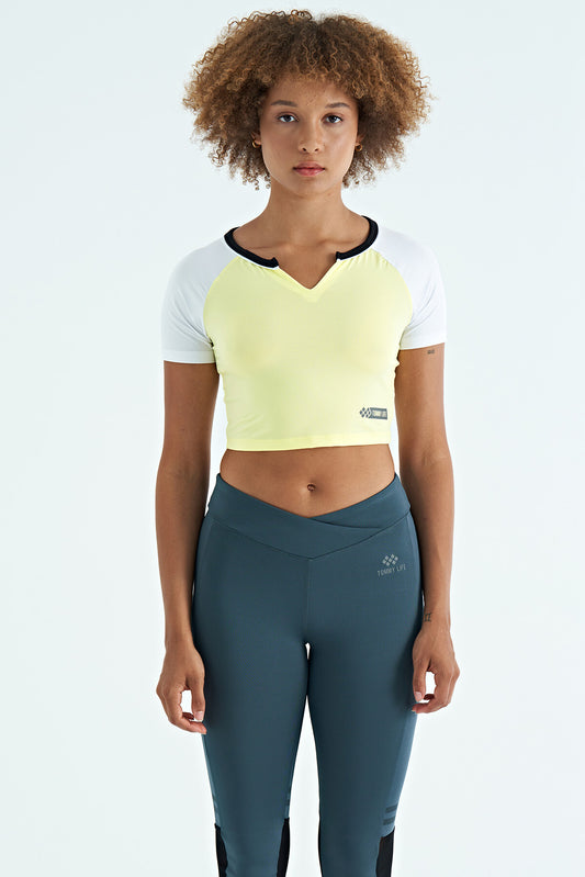 Lemon Color Block Logo Printed O Collar Slim Fit Women's Crop T-Shirt - 97270