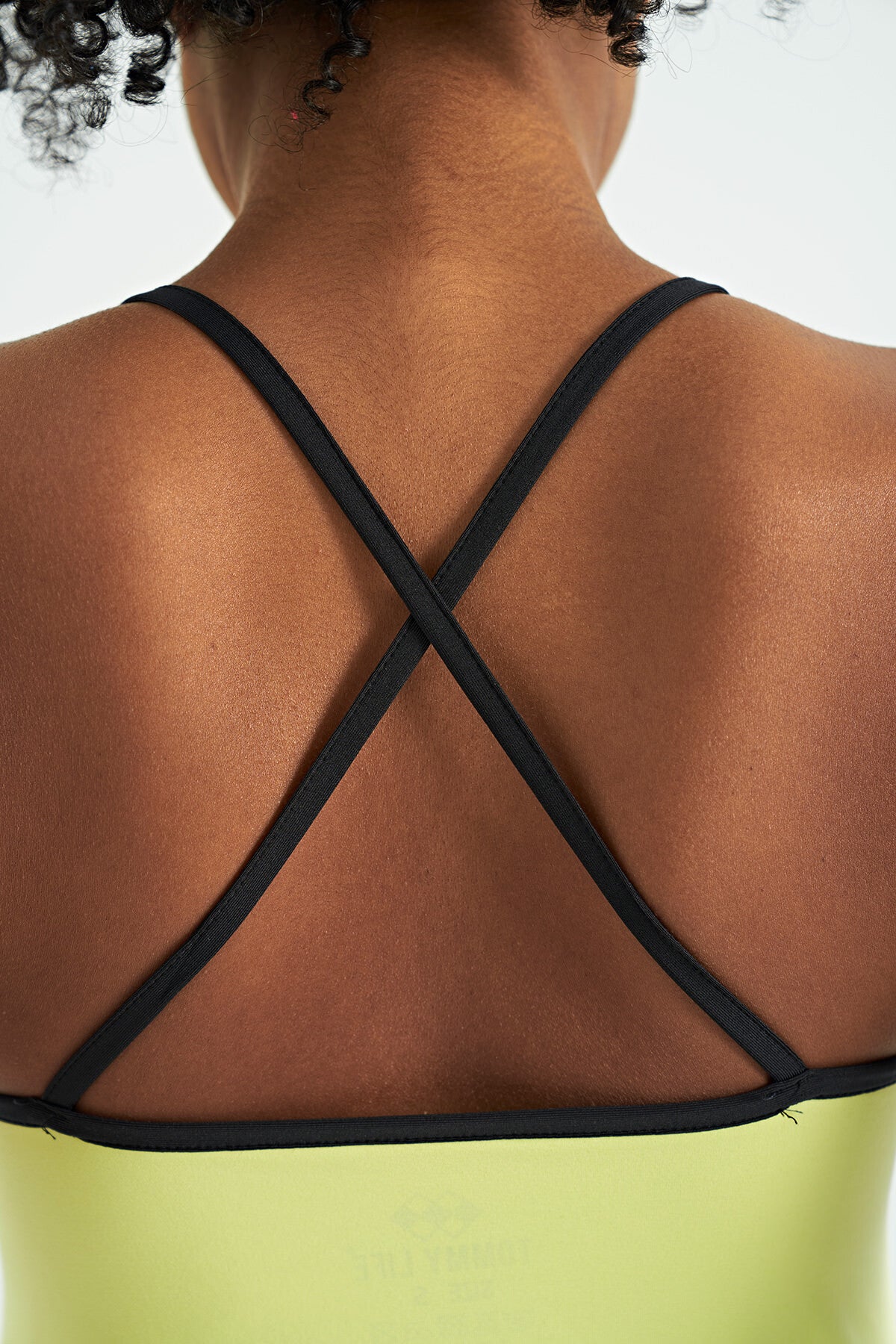 Lemon Back Cross Strap Detailed Standard Cut Women's Sports Singlet - 97261