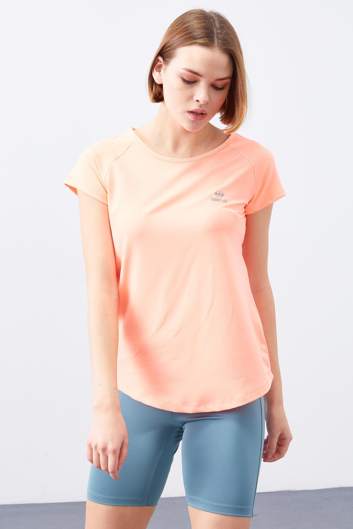 Coral Back Short Sleeve Standard Fit O Collar Women's T-Shirt - 97101